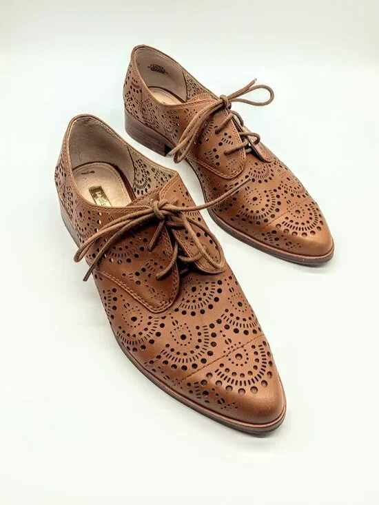 Louise et Cie Annacis Perforated Oxford Brown Leather Laser Cut Loafers - Picture 3 of 8
